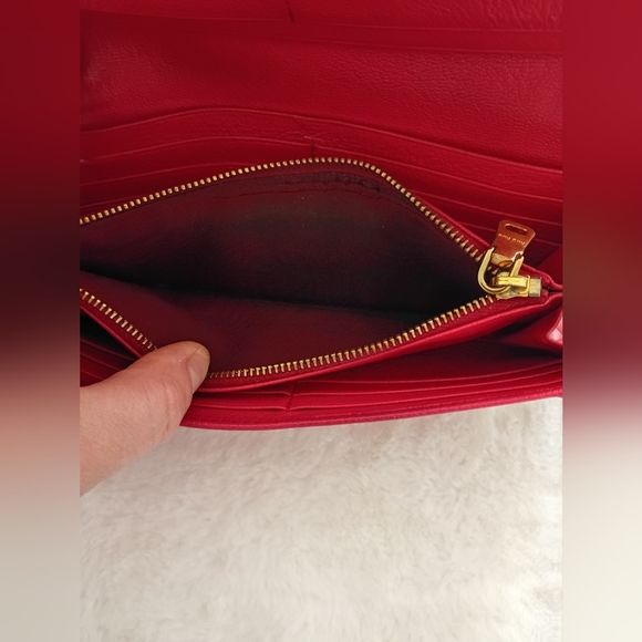 Authentic Miu Miu Pink Pebbled Leather Wallet - Picture 7 of 12